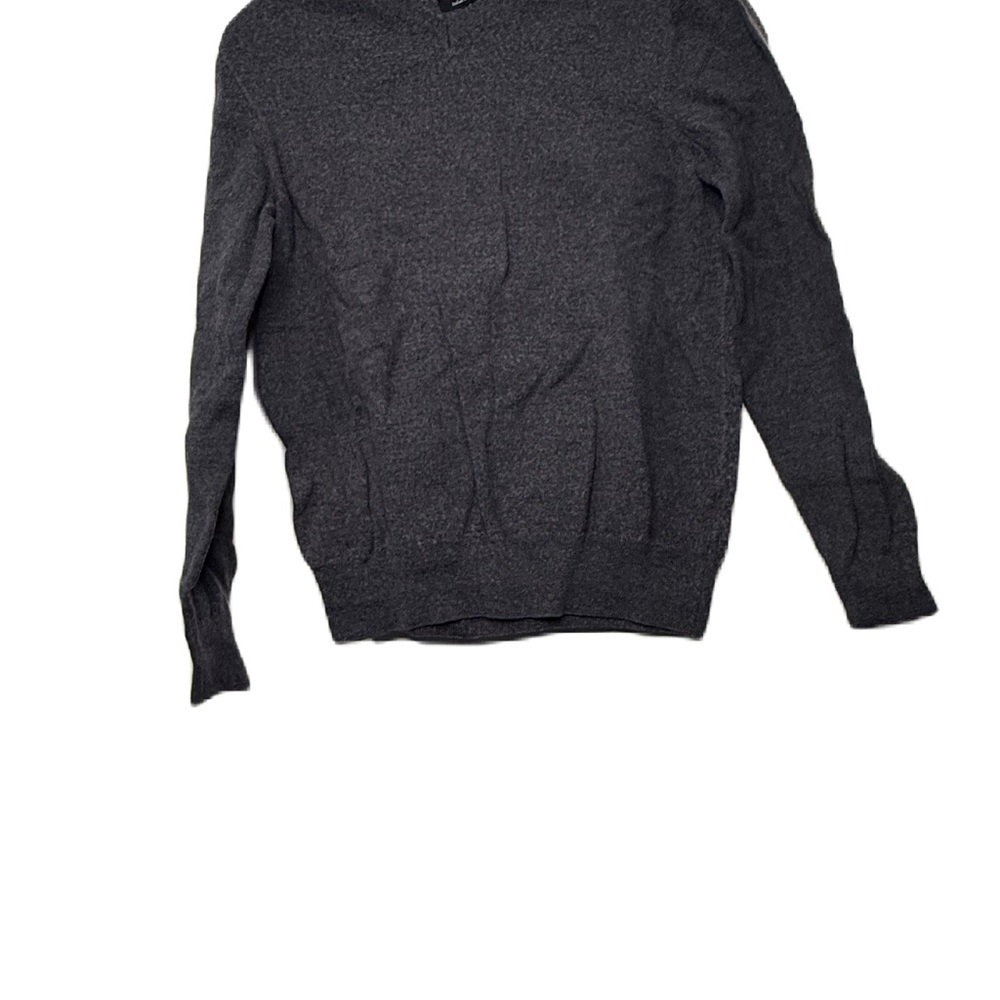 Tahari boys L V-Neck Dark Gray Sweater Italian Merino Wool